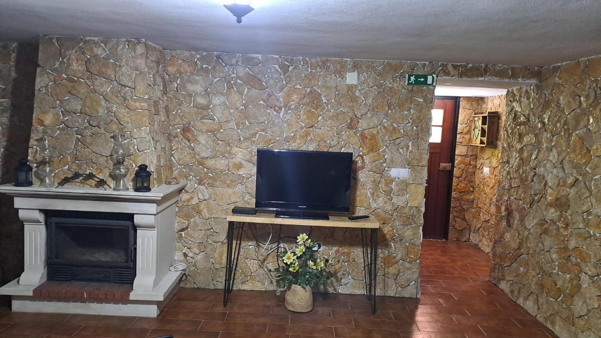 Casa Da Milharica Villa Figueiro Dos Vinhos Luaran gambar